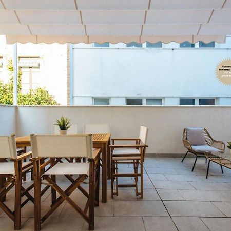 Magno Apartments San Martín Terrace Sevilha Exterior foto