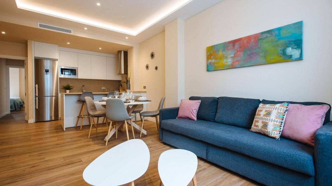 Magno Apartments San Martín Terrace Sevilha Exterior foto