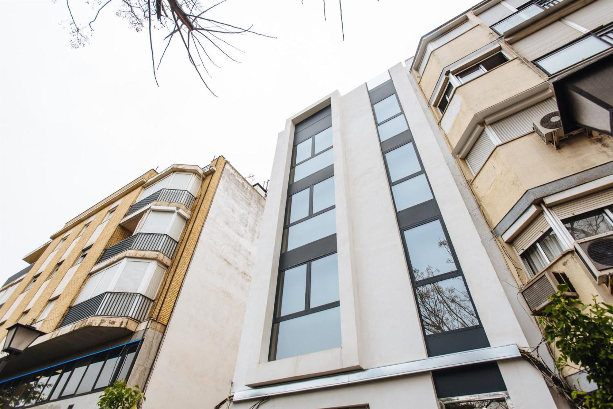Magno Apartments San Martín Terrace Sevilha Exterior foto